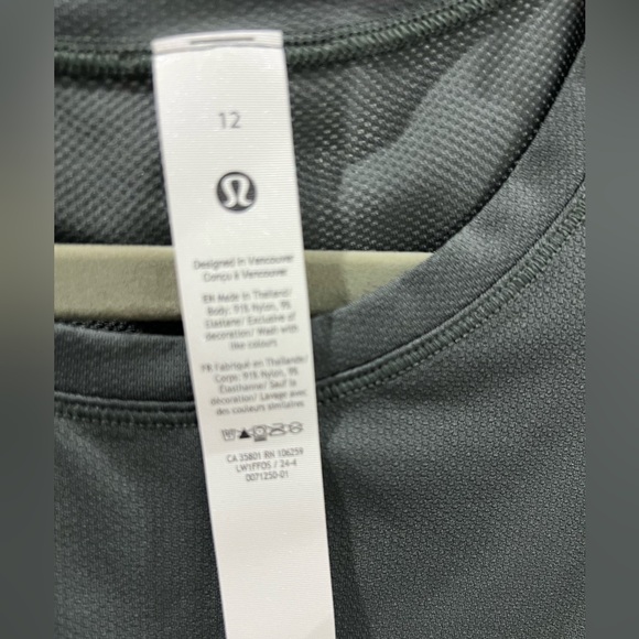 Lululemon NWT High Neck Run and Train Tank Size 12 Smoked Spruce - Picture 2 of 4